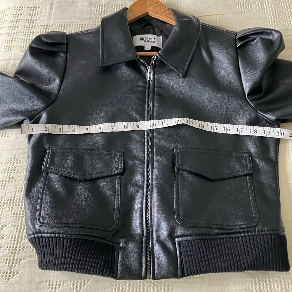 BB DAKOTA Steve Madden Black Faux Leather Puff Sleeve Bomber Jacket Size L - Picture 7 of 11